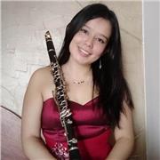 Clases a personas interesadas en conocer mejor la técnica del clarinete, tipos de características; a demás de incursionar en repertorio internacional